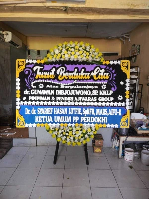 Papan Bunga di Poris Plawad Utara
